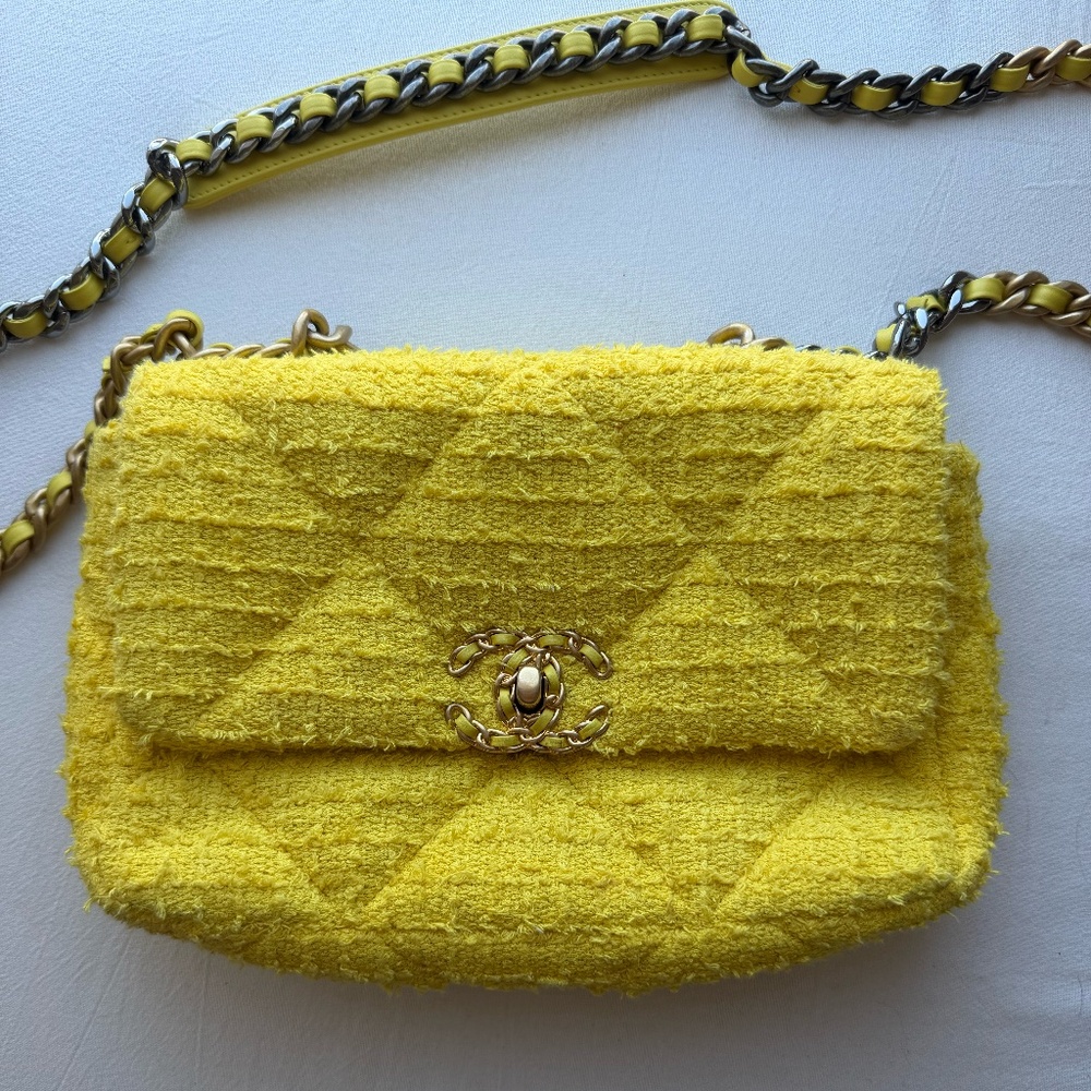 Chanel 19 Flap Bag Quilted Tweed Medium
